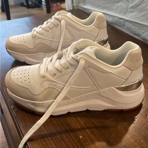 Sketchers Memory Foam Sneakers, NEVER WORN!